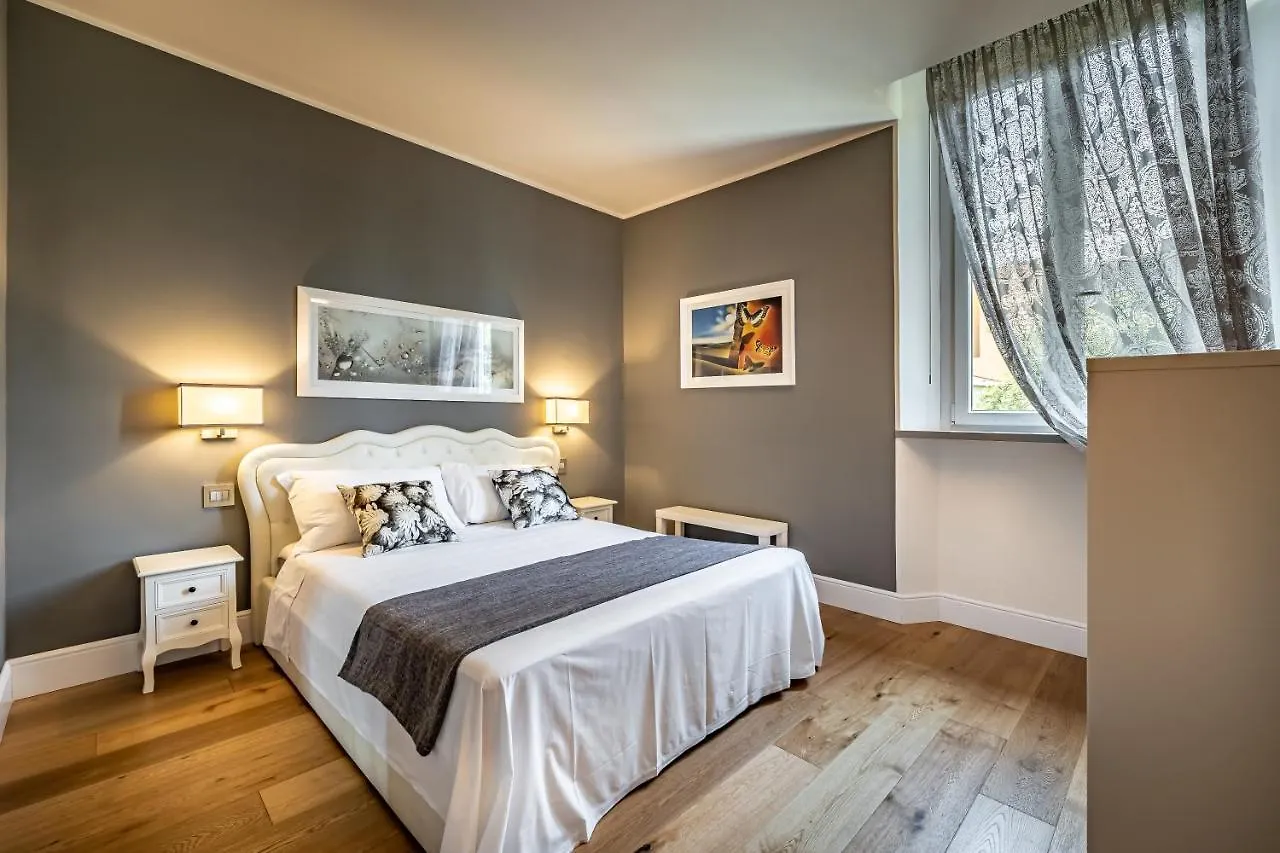 Yid Capo Di Mondo Luxury Apartment In Floransa